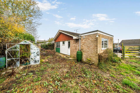 1373074-15-690b5b...