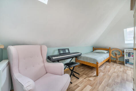 1375106-7-6909f6d...