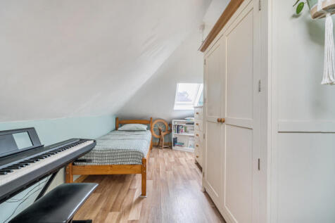 1375106-6-6909f6c...