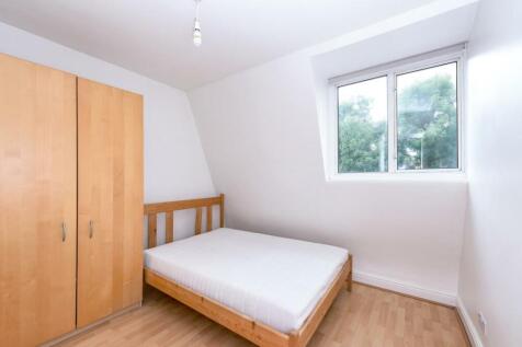 Flat 3, 47 Melrose Avenue - Bedroom.JPG