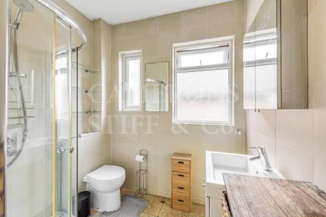 Riffel Road - Bathroom.jpg