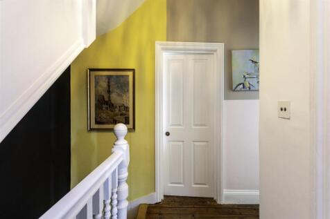 46 Hamilton Road,NW10 1NE-26 - 1ST FLOOR.JPG