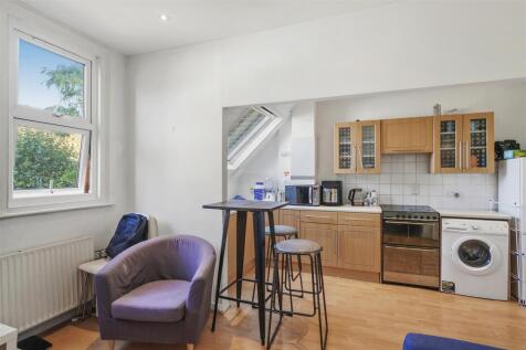Flat 4, 35 Calcott Road,  - uSoyrmxpmV4vEfPckpvf.j