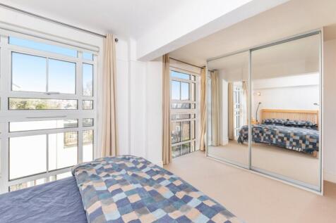 Bedroom 1 (2)