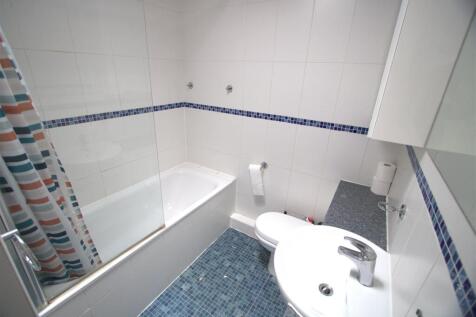 Bathroom.jpg