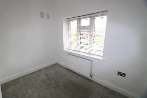 Master Bedroom.JPG