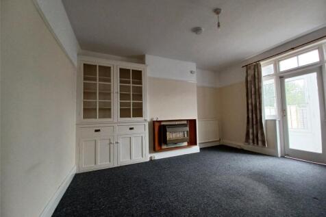 Living Room/Bedroom