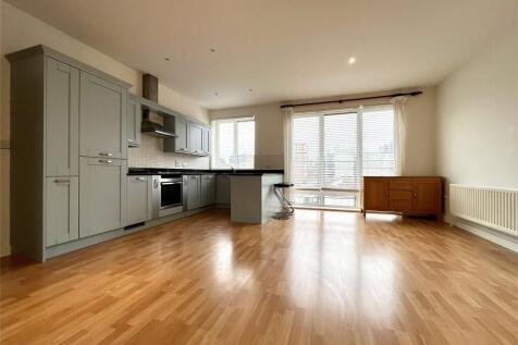 Living/Kitchen Area