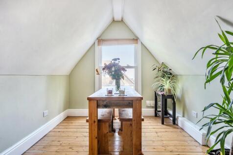 1349476-9-68c8401...