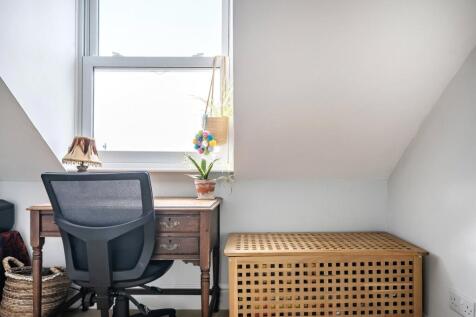 1349476-11-68c840...