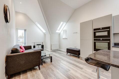 Apt.15BeauchiefGrove(Interior)(4of23).jpg