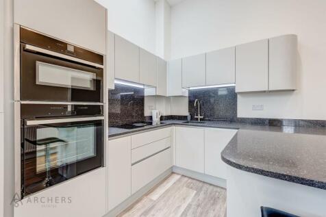 Apt.15BeauchiefGrove(Interior)(12of23).jpg