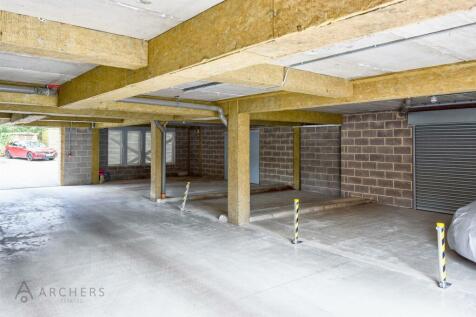 Apt.15BeauchiefGrove(Exterior)(12of16).jpg