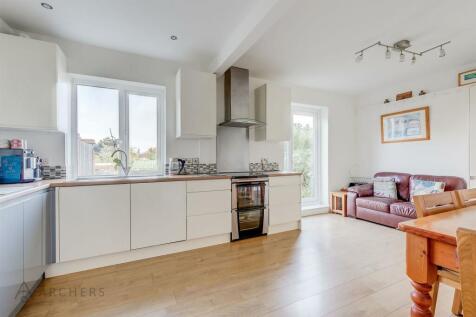 74aRigsteadCrescent(Interior)(6of27).jpg