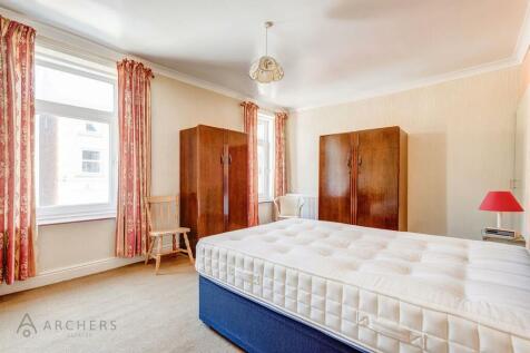 13ThrushStreet(Interior)(7of17).jpg