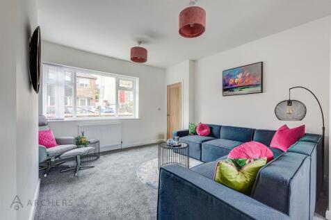 108CobdenViewRoad(InteriorStaged)-5.jpg