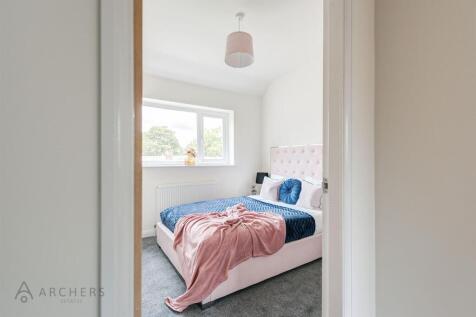 108CobdenViewRoad(InteriorStaged)-17.jpg