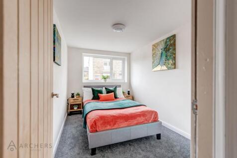 108CobdenViewRoad(InteriorStaged)-32.jpg