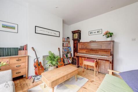 5ToftwoodAve(Interior)(12of41).jpg