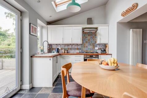 5ToftwoodAve(Interior)(10of41).jpg