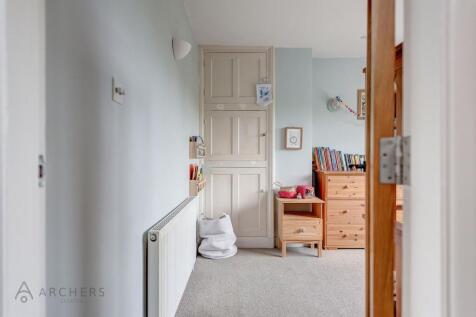 5ToftwoodAve(Interior)(20of41).jpg