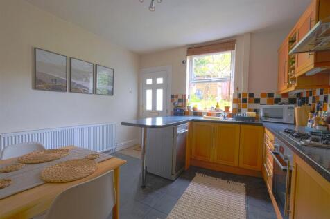 Kitchen01.jpg