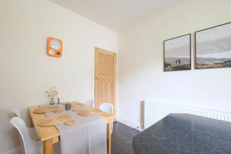 Kitchen04.jpg