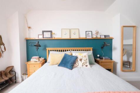 masterbed01.jpg