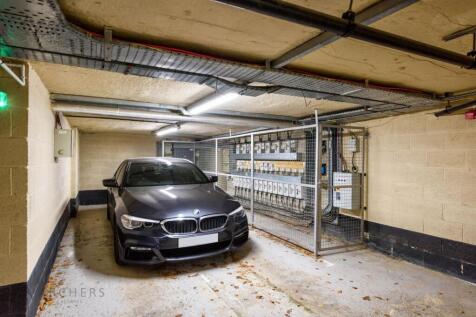 9GrahamPoint(Garage)(1of2).jpg