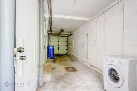 21BlackbrookRoad(Interior)(9of29).jpg