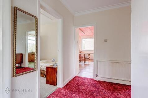 1BarnfieldAve(Interior)(5of17).jpg
