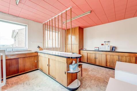 1BarnfieldAve(Interior)(8of17).jpg