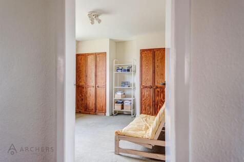 1BarnfieldAve(Interior)(10of17).jpg