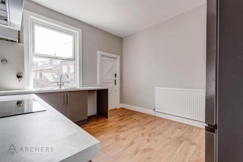 8PickmereRoad(Interior)-4.jpg