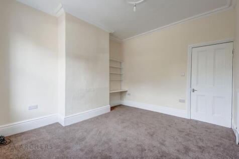 8PickmereRoad(Interior)-6.jpg