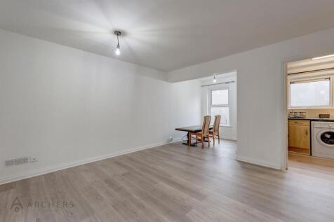 109WestminsterAvenue(Interior)(6of21).jpg