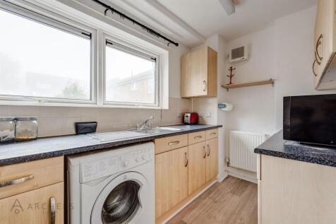 109WestminsterAvenue(Interior)(10of21).jpg