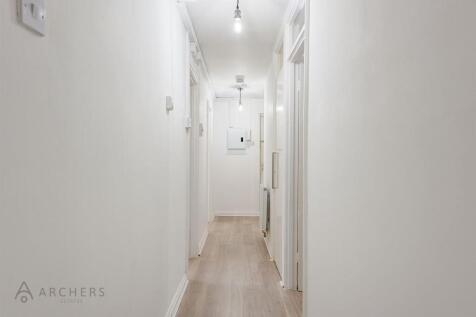 109WestminsterAvenue(Interior)(2of21).jpg