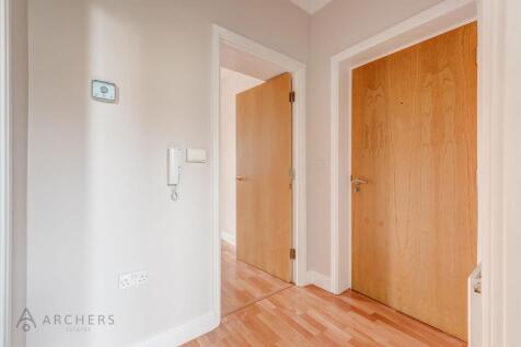 5LadybowerHouse(Interior)-1.jpg