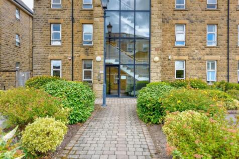 5LadybowerHouse(Exterior)-2.jpg