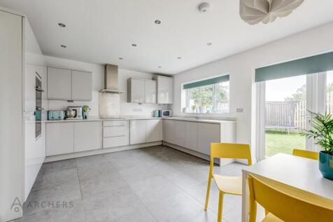 10aFairbarnRoad(Interior)-11.jpg