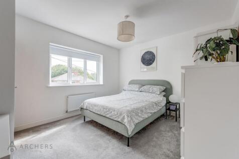10aFairbarnRoad(Interior)-19.jpg