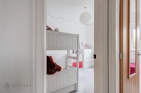 10aFairbarnRoad(Interior)-27.jpg