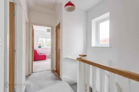10aFairbarnRoad(Interior)-26.jpg
