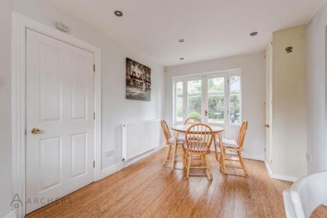 1OakholmeMews(Interior)-3.jpg