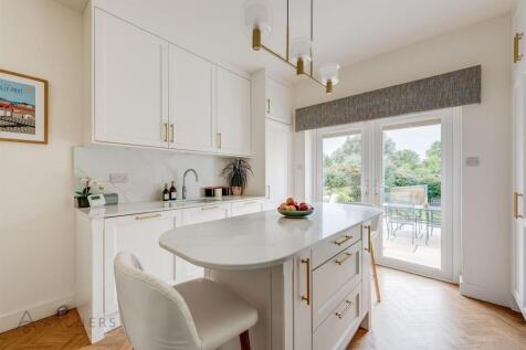 11ChorleyDrive(Interior)-5.jpg