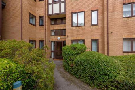 21HallamChase(Exterior)-2.jpg