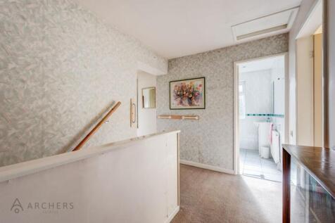 14DenBankClose(Interior)-15.jpg
