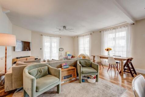 BroomgroveMews(Interior)-5.jpg