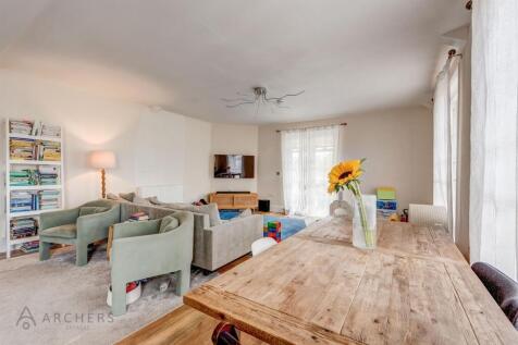 BroomgroveMews(Interior)-6.jpg